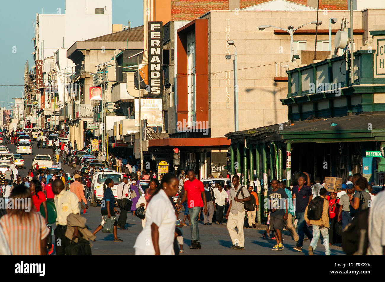 Fußgänger, Robert Mugabe Street, CBD, Harare, Simbabwe Stockfoto