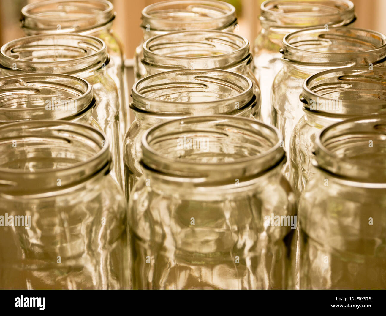 Marmelade machen - leeren Marmeladengläser Stockfoto