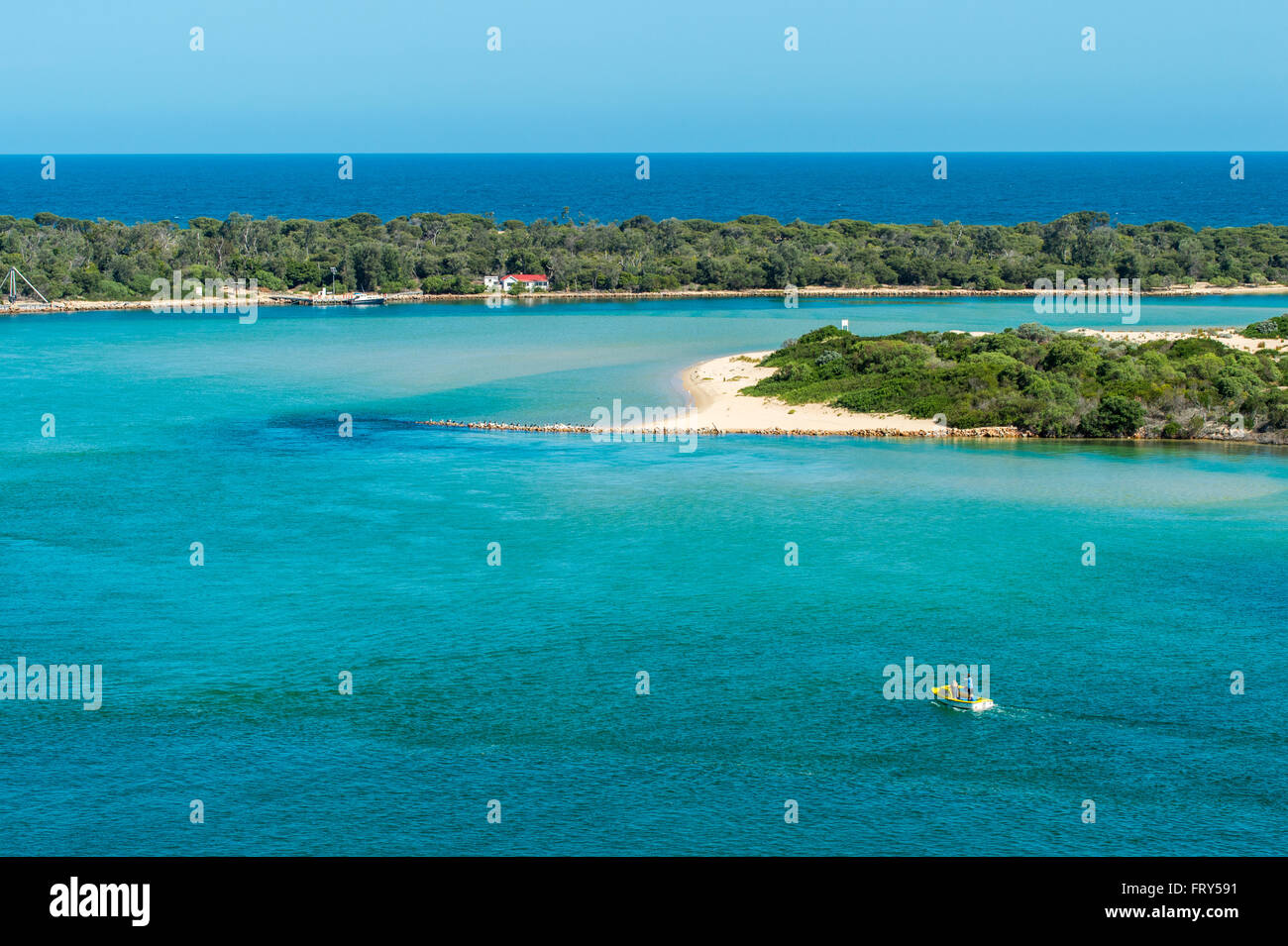 Luftbild von der Seenlandschaft in Lakes Entrance, Victoria, Australien Stockfoto