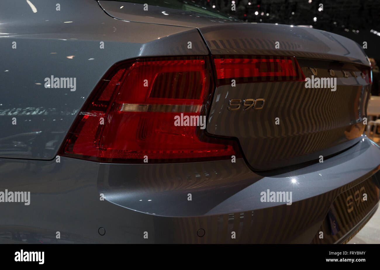 New York, NY USA - 24. März 2016: Volvo S90 auf dem Display an der New York International Auto Show im Jacob Javits Center.  Bildnachweis: Lev Radin/Alamy Live-Nachrichten Stockfoto