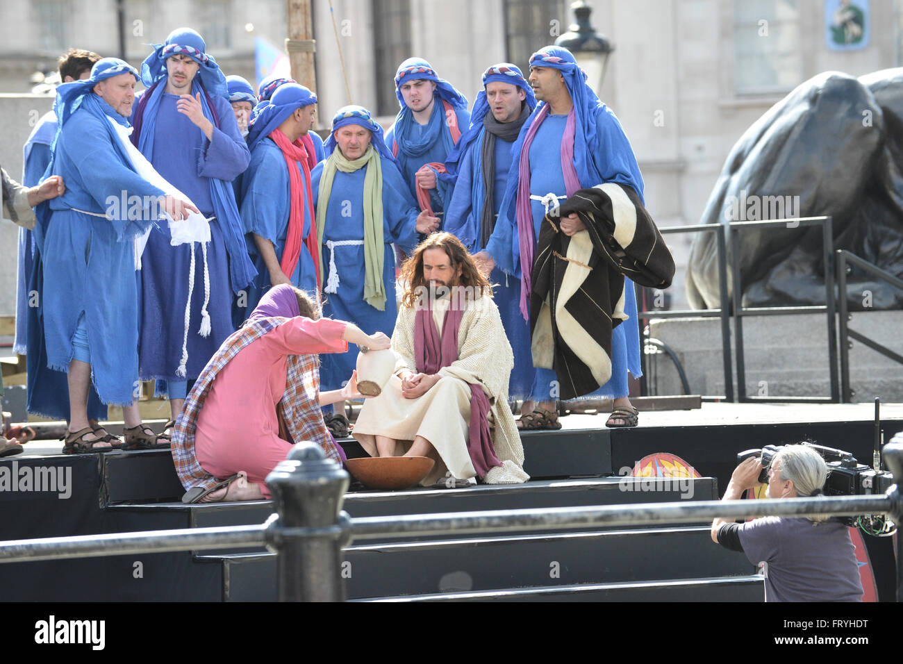 Trafalgar Square, London, UK. 25. März 2016. Die Passion Jesu erfolgt auf dem Trafalgar Square für Karfreitag. © Matthew Stockfoto