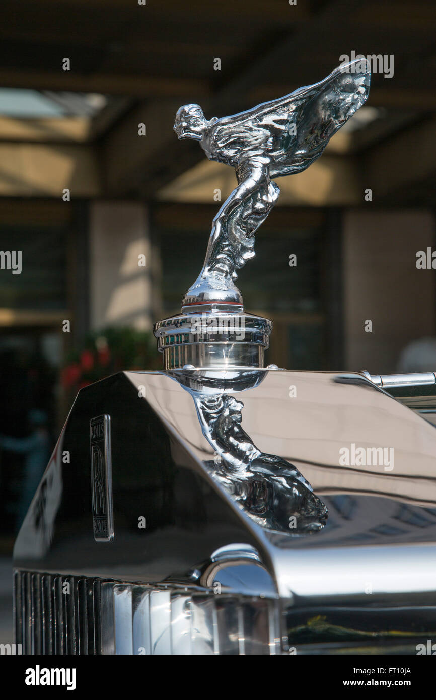 Spirit of Ecstasy“: Legendäre Rolls-Royce-Kühlerfigur