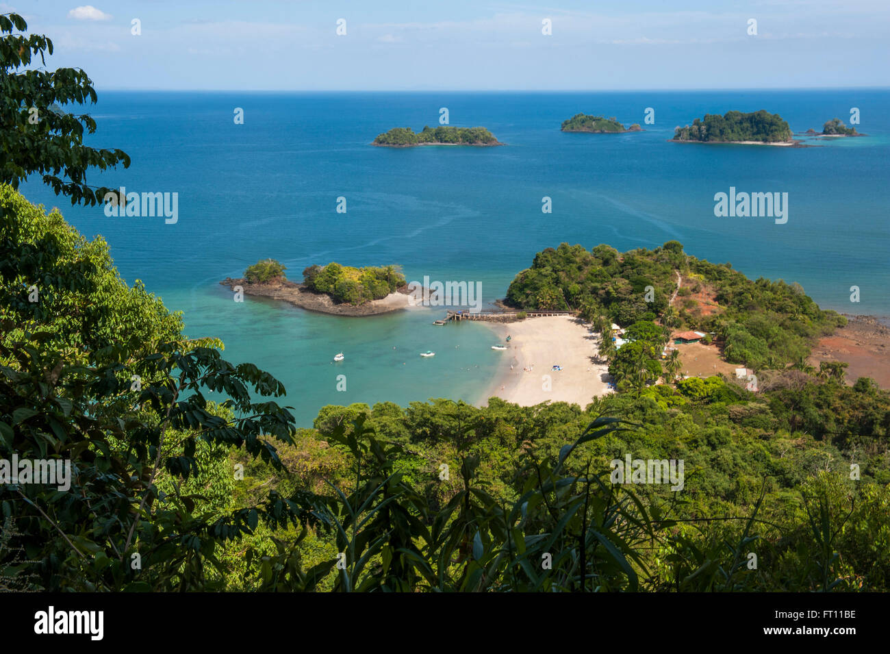 Blick über Strand und Coiba Archipel, Panama Stockfoto