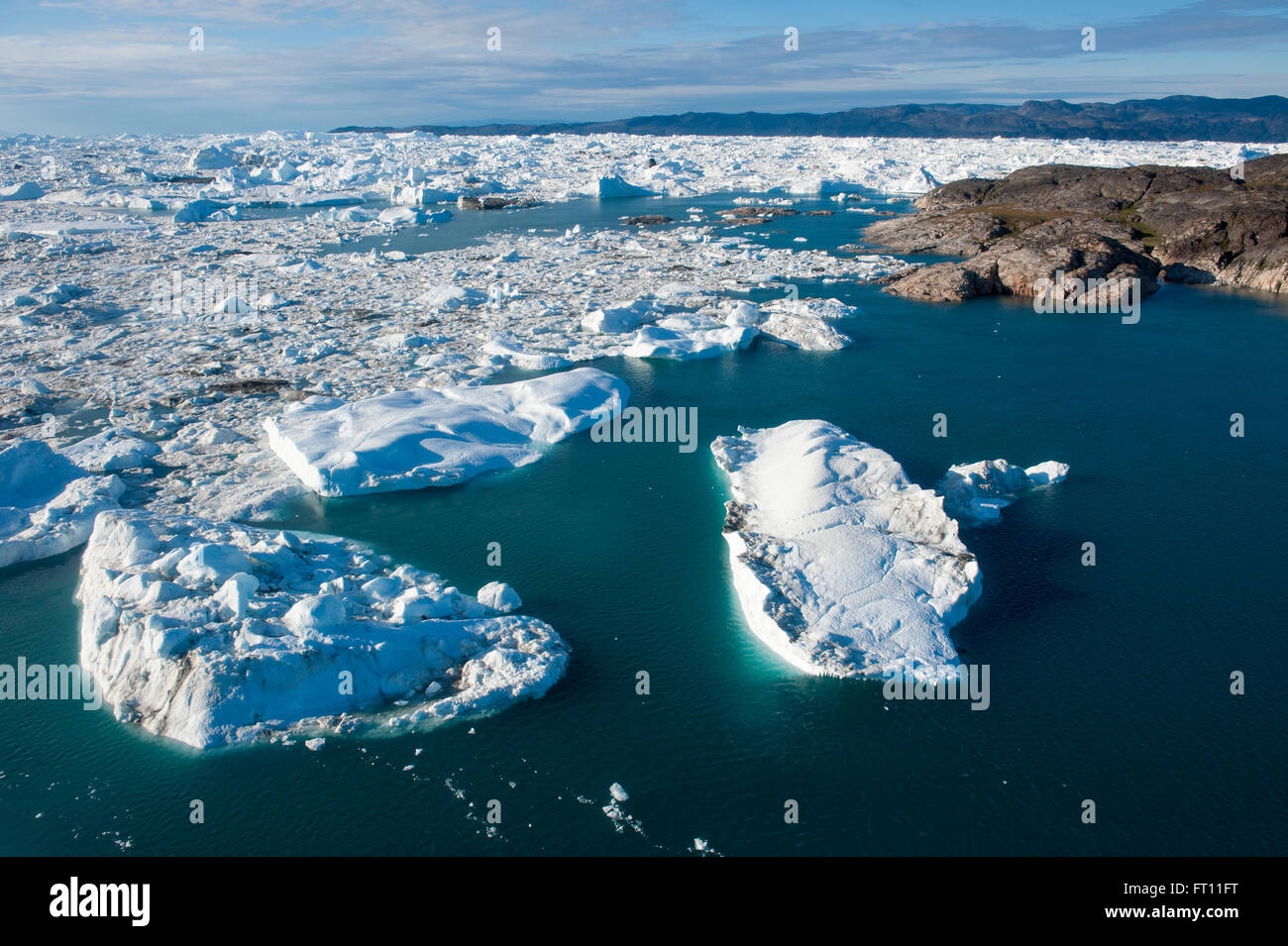Luftaufnahme von Eisbergen, Ilulissat Kangerlua Eisfjord, Qaasuitsup, Ilulissat, Grönland Stockfoto