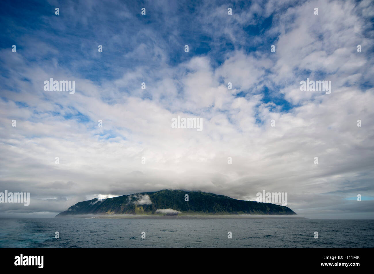 Blick zur Insel Tristan Da Cunha, British Overseas Territory St. Helena, Ascension und Tristan Da Cunha Stockfoto