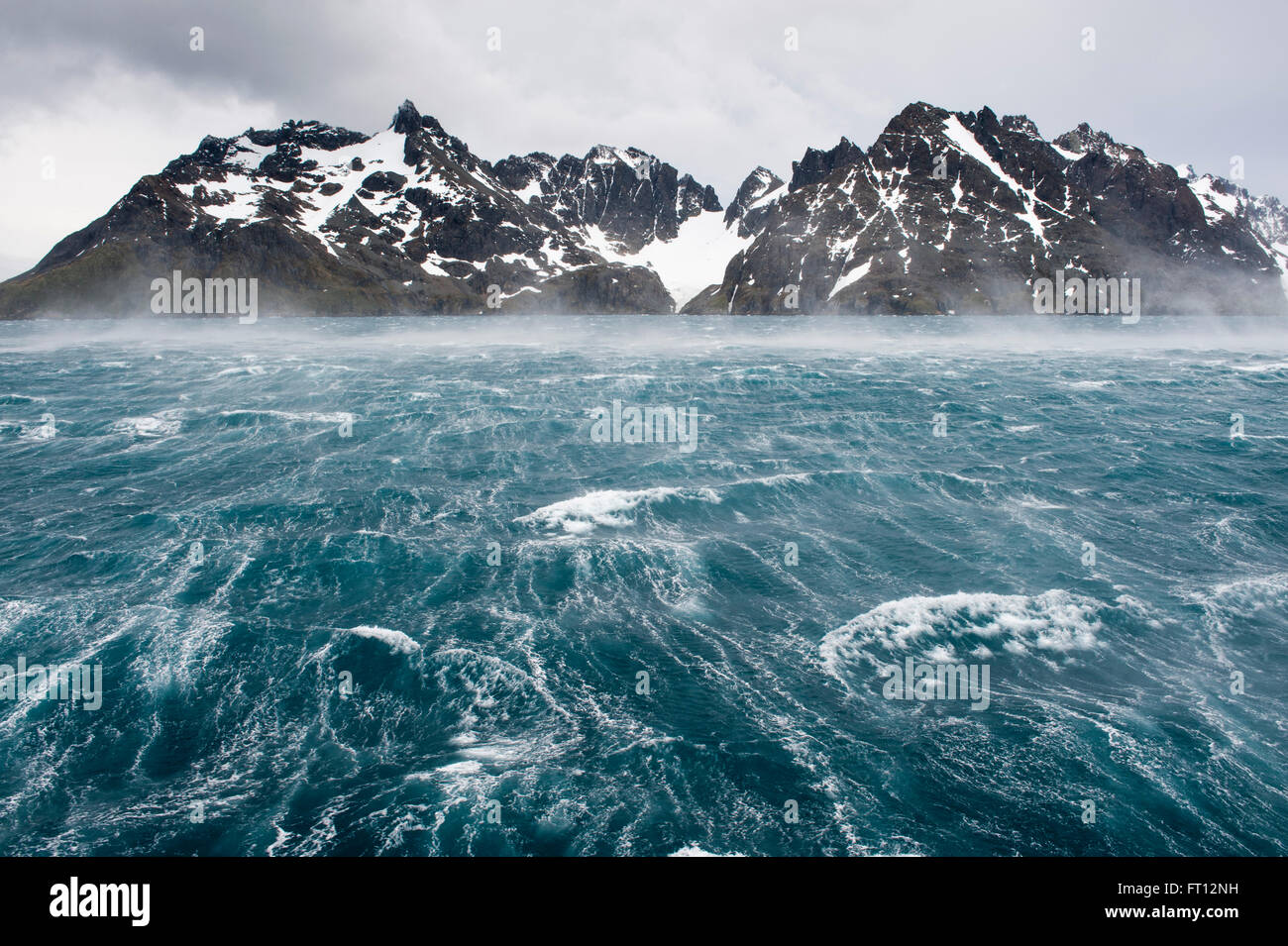 Stürmischen Zeiten und schroffen Bergen, Drygalski Fjord, South Georgia Island, Antarktis Stockfoto