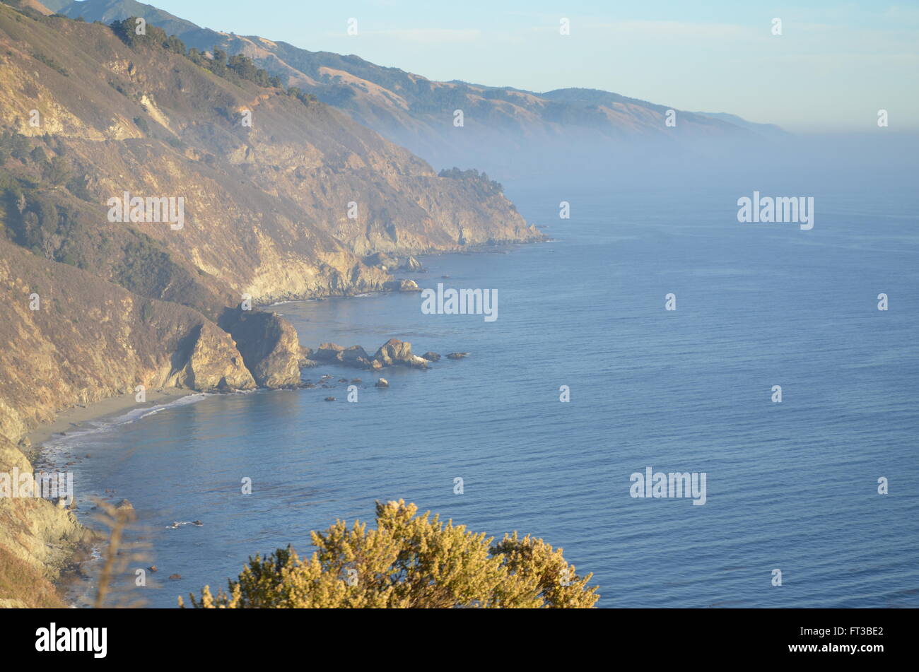 Blick von der kalifornischen Küste entlang des Pacific Coast Highway Stockfoto