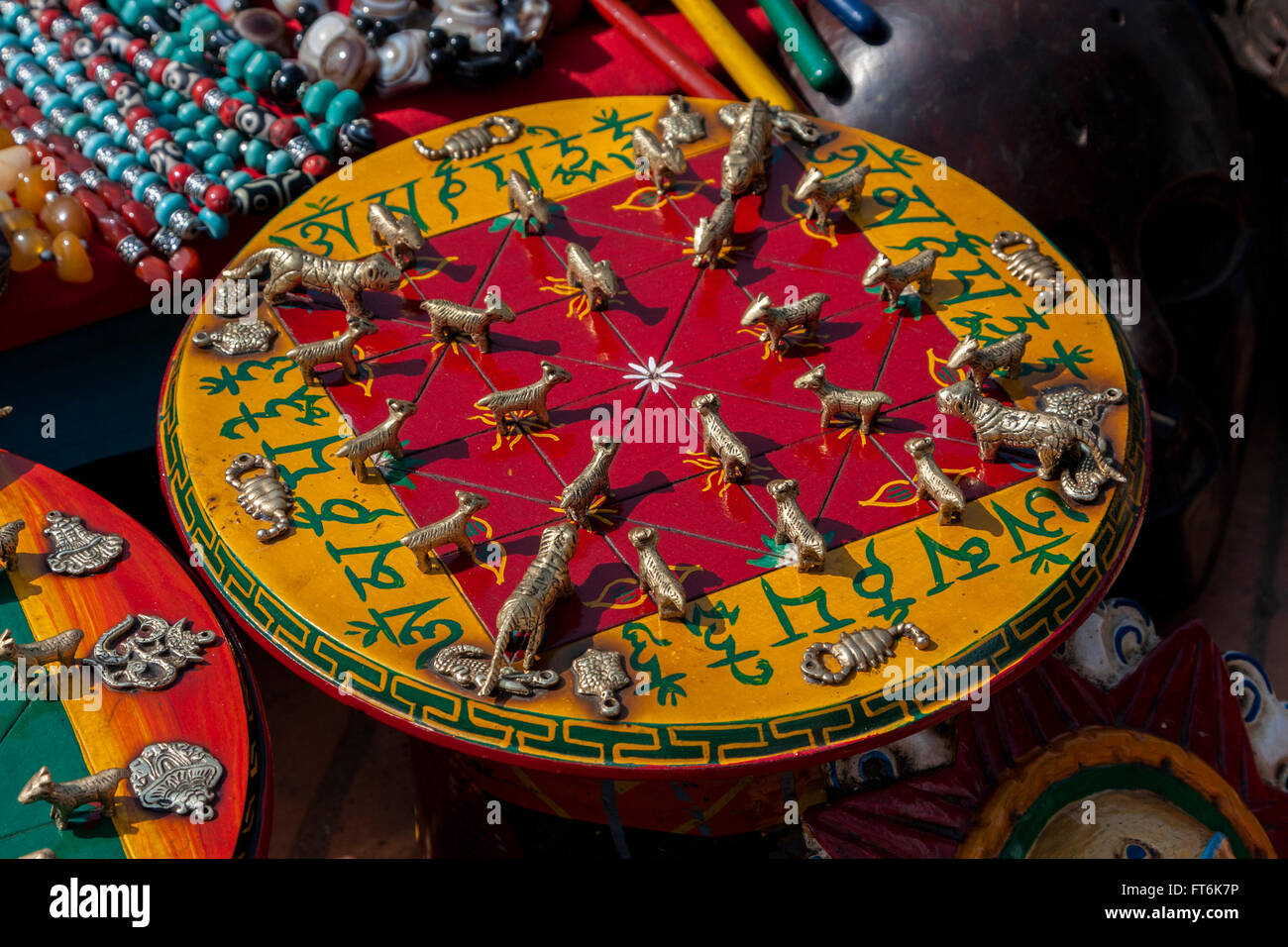Nepal, Kathmandu.  Bagh Chal, Nepal nationalen Brettspiel. Stockfoto