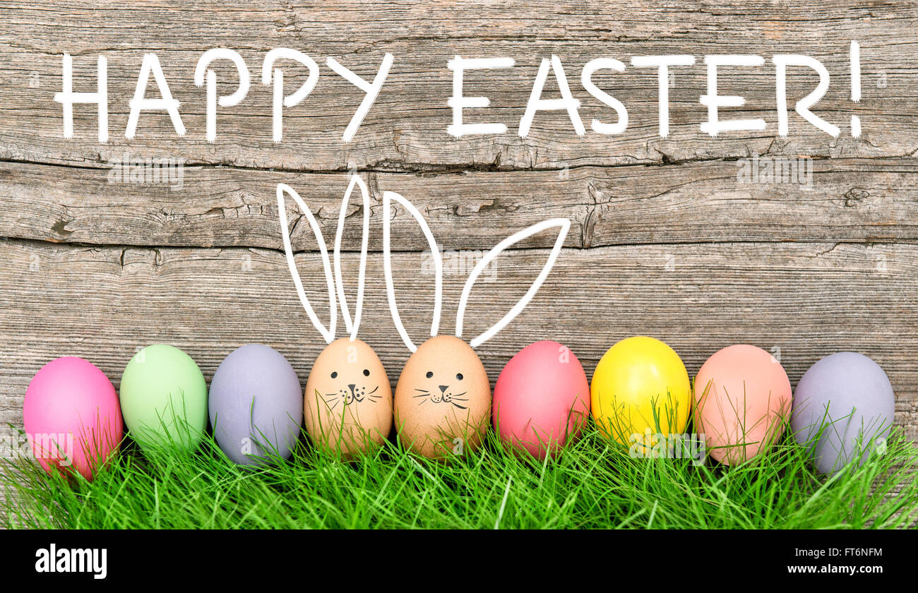 Ostereier niedlichen Häschen. Lustige Ferien Dekoration. Frohe Ostern