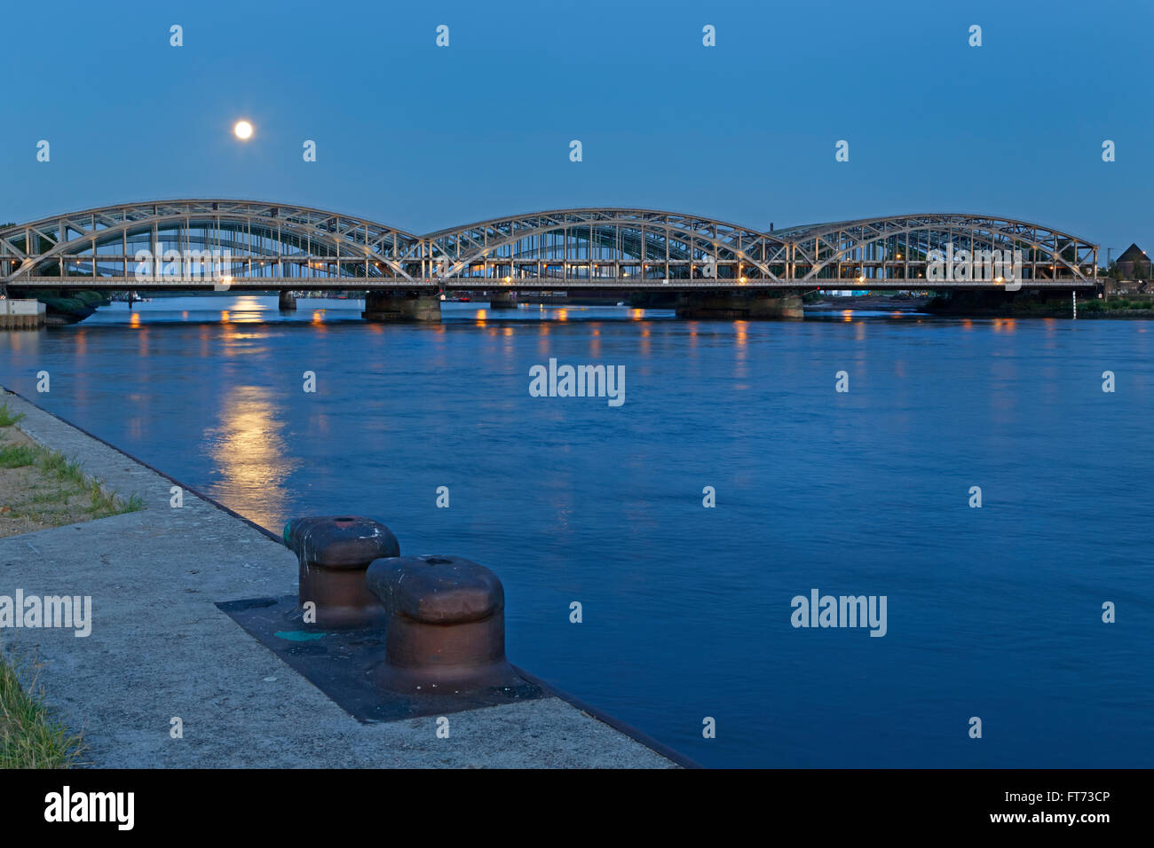 Freihafenelbbrücke Brücke über die Norderelbe, Hamburger Hafen, Elbe, Hamburg, Deutschland, Europa Stockfoto