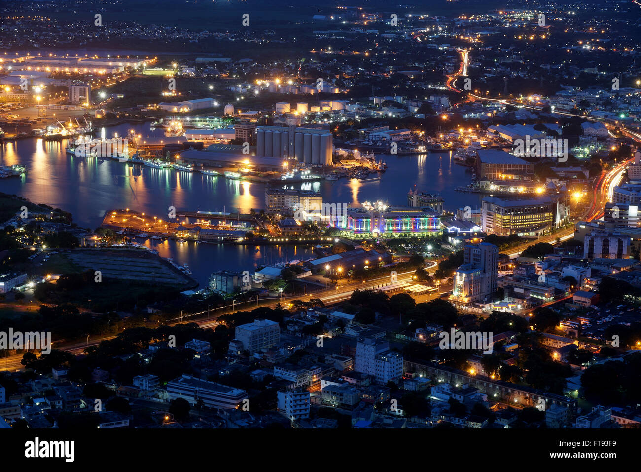 Luftaufnahme von Port-Louis Mauritius in der Nacht Stockfoto