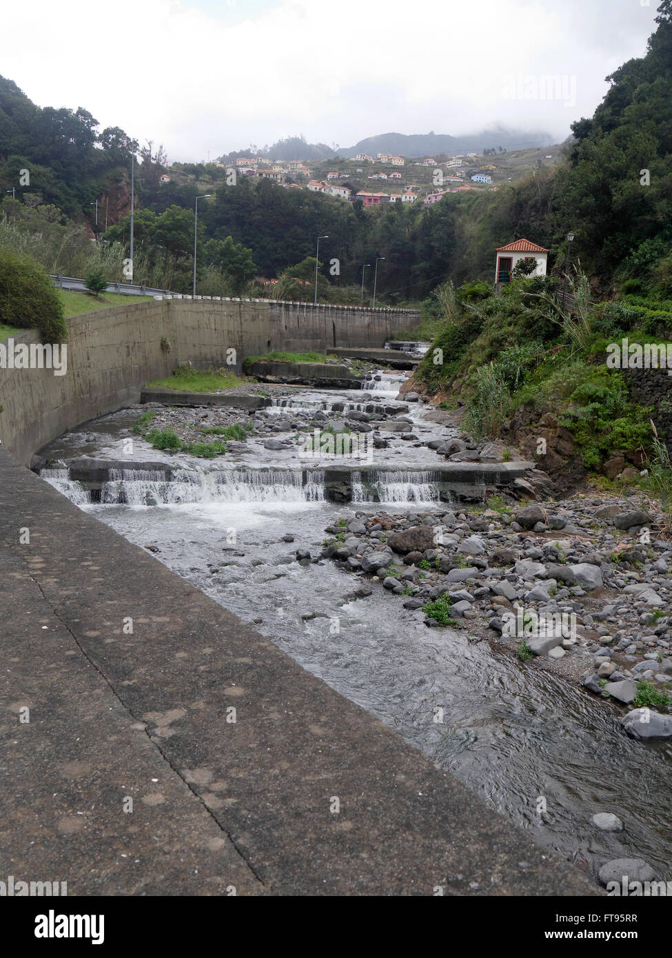 Fluss in der Nähe von Sau Vicente, Madeira, März 2016 Stockfoto