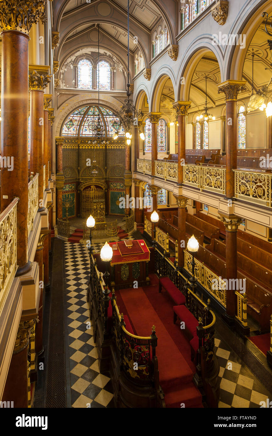 Innere der historischen Synagoge in der nahen Straße in Brighton, England. Stockfoto