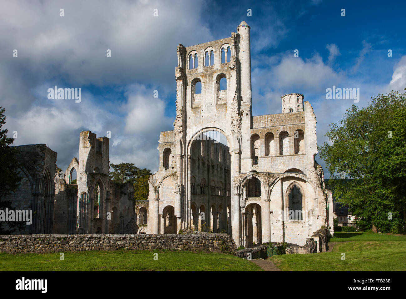 Jumièges Abbey Ruinen, Jumièges, Seine-Maritime, Normandie, Frankreich Stockfoto