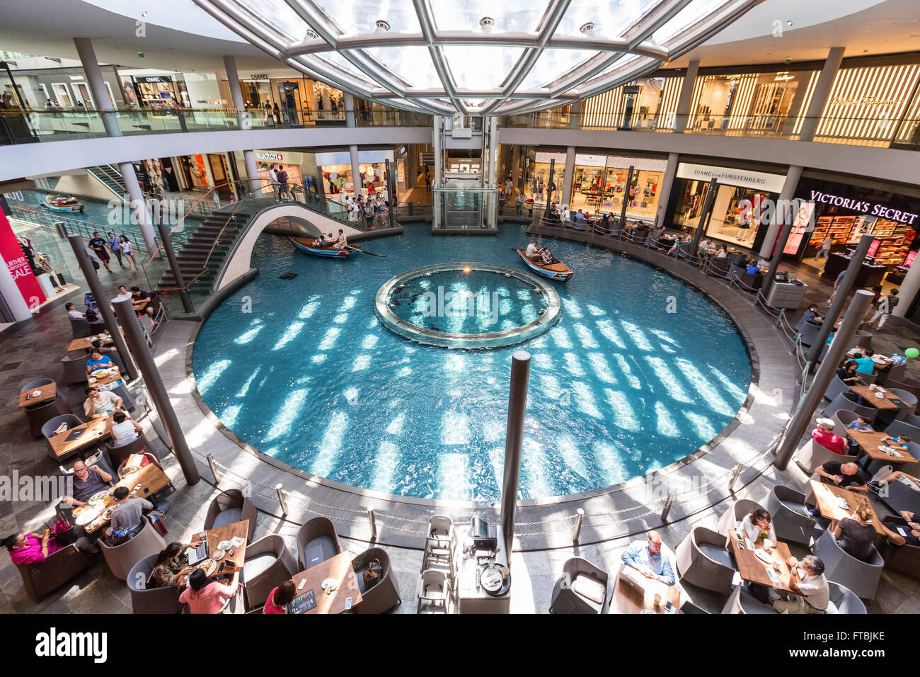 Shoppes at Marina Bay Sands in Singapur Stockfoto
