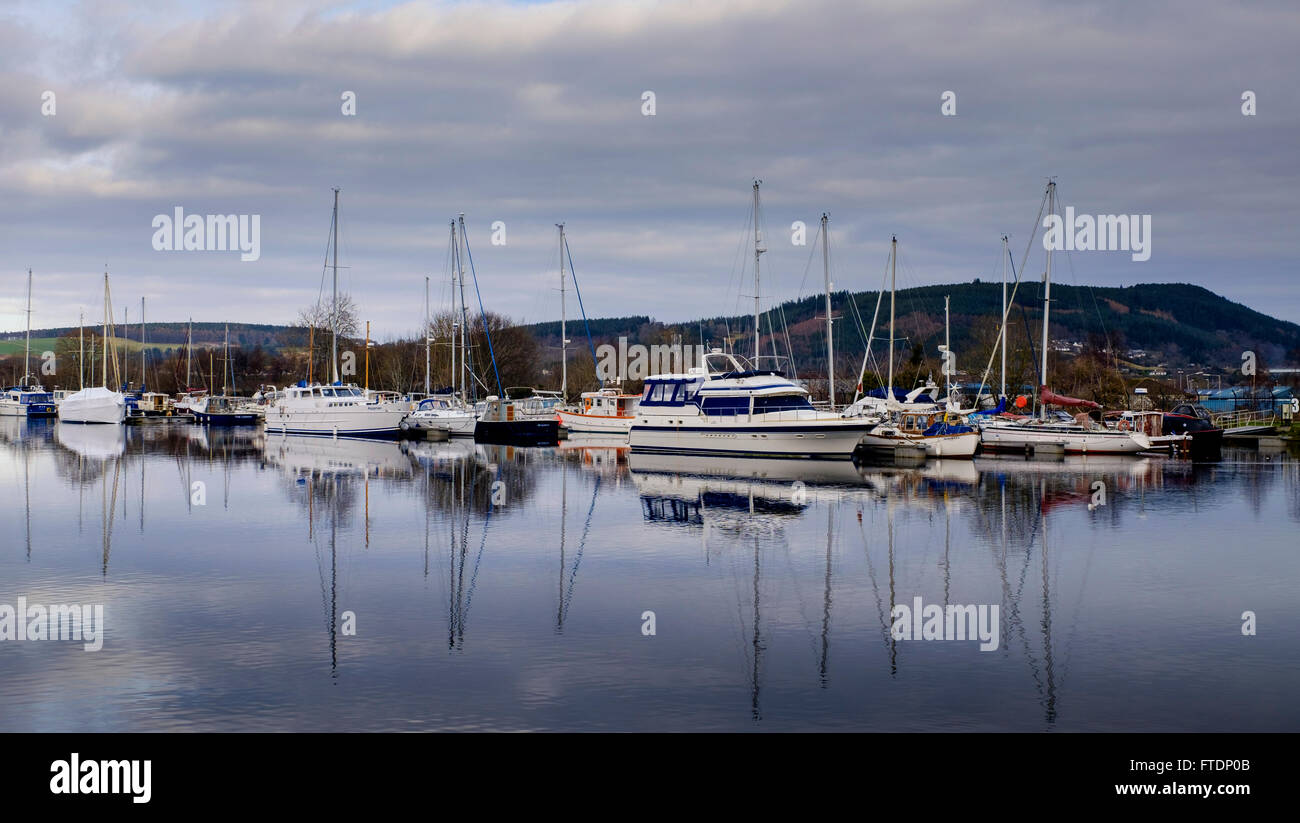 Die Marina in den Caledonian Canal Basin in Inverness, Schottland Stockfoto