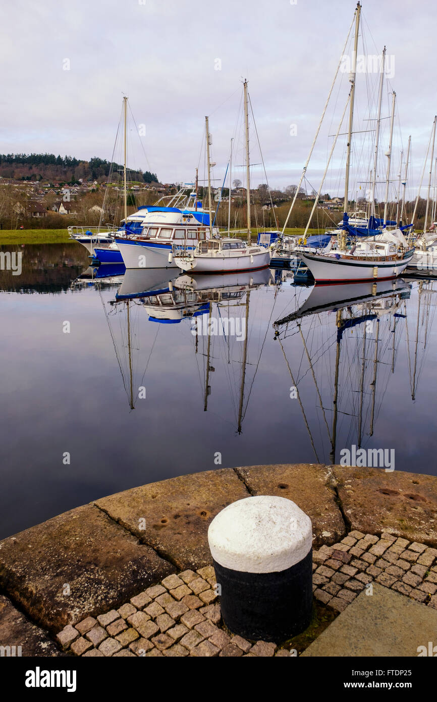 Die Marina in den Caledonian Canal Basin in Inverness, Schottland Stockfoto