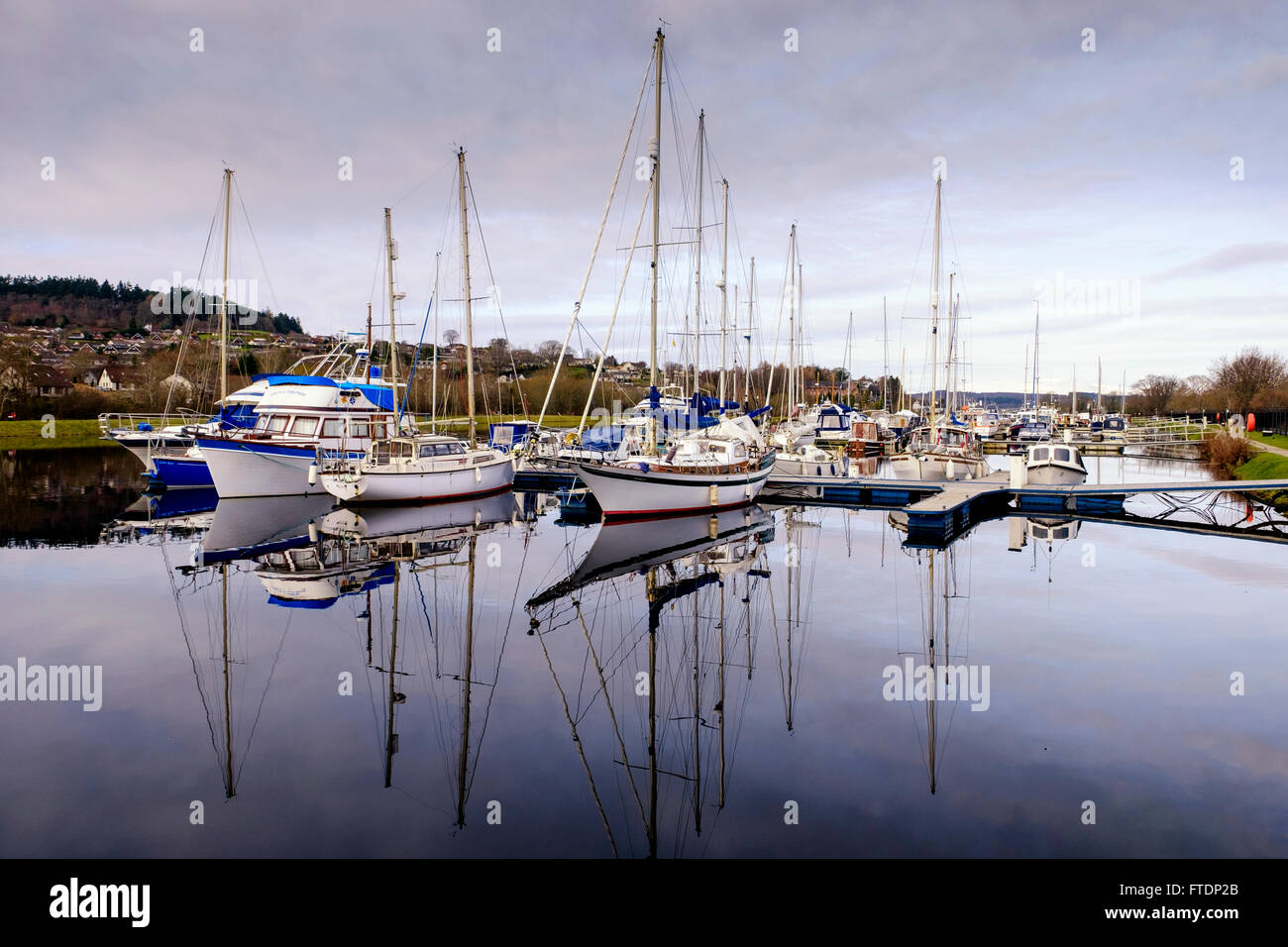 Die Marina in den Caledonian Canal Basin in Inverness, Schottland Stockfoto