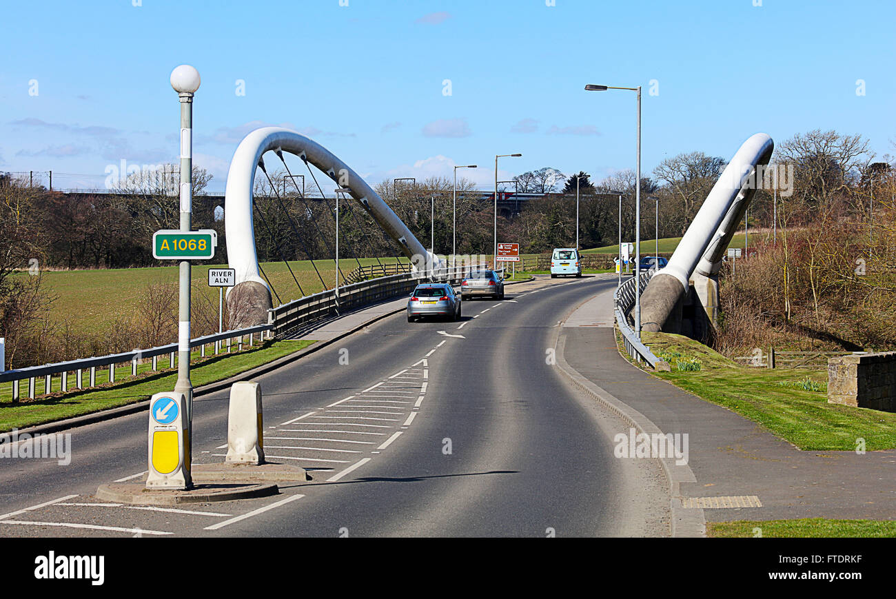 Brücke über den Fluss Aln. Northumberland Stockfoto