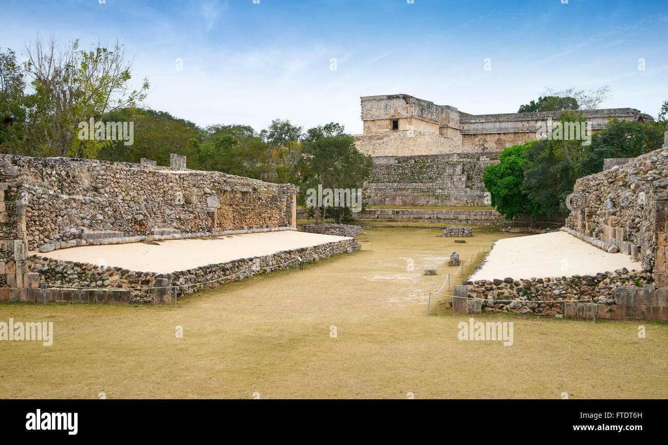 Ball Court, Uxmal Ausgrabungsstätte Uxmal, Yucatan, Mexiko Stockfoto