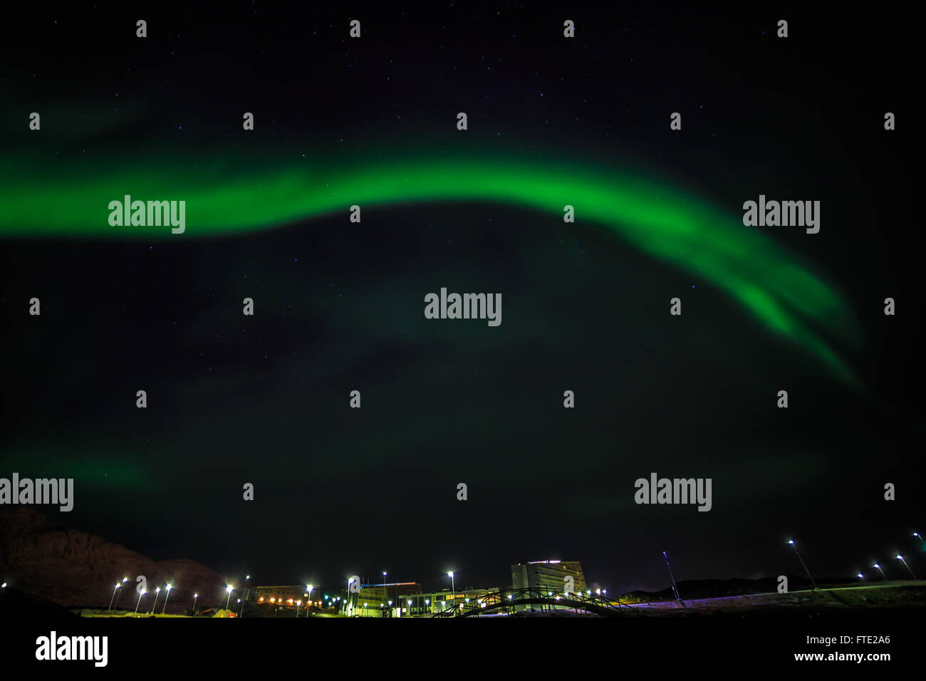 Aurora Borealis Phänomen, grüne Nordlicht über Nuuk Stadt Universität, Oktober 2015 Stockfoto