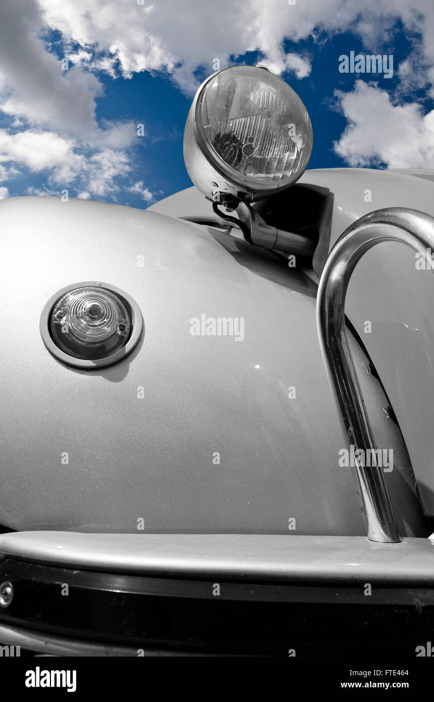 Detail eines Oldtimers Licht in Farben Stockfoto