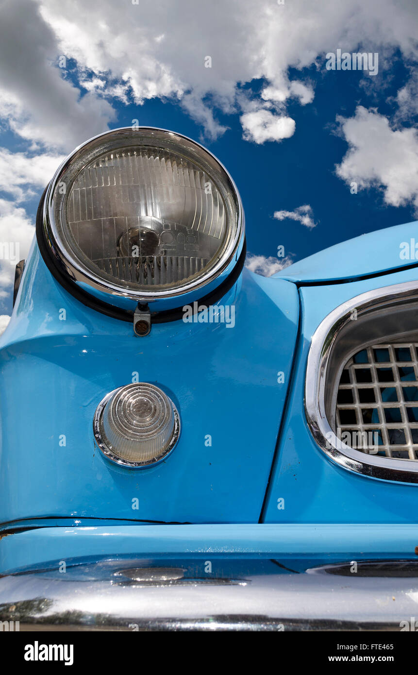 Detail eines Oldtimers Licht in Farben Stockfoto