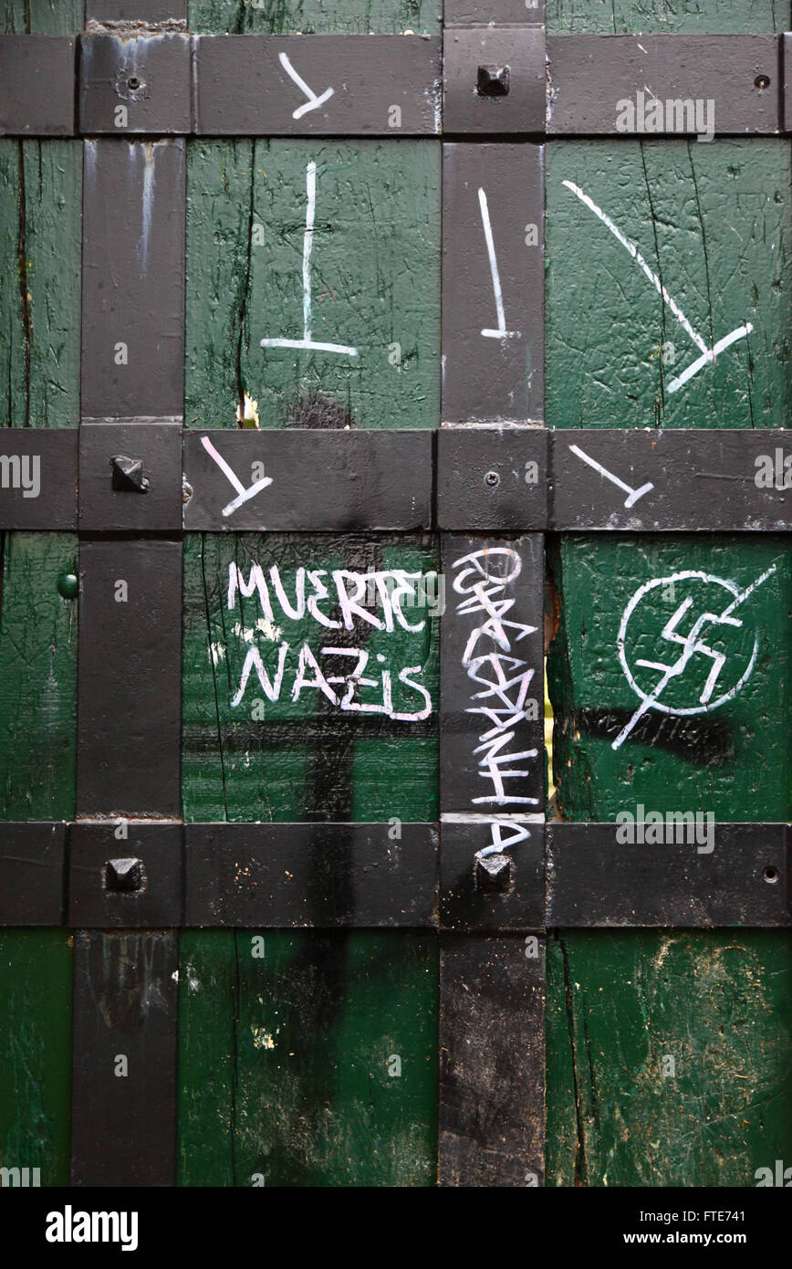 Tod, Nazis Graffiti am Eingang zum Castillo del Castro Fort, Vigo, Galizien, Spanien Stockfoto