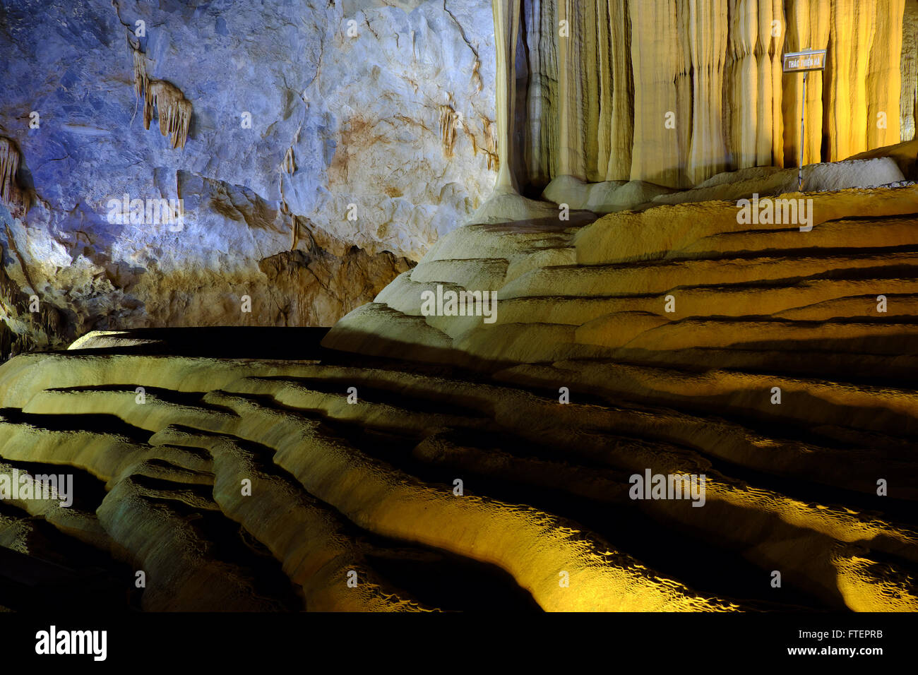 Paradise cave, eine erstaunliche, wunderbare Höhle am Bo Trach, Quang Binh, Vietnam, u-Bahn-wunderschönen Ort für Reisen, Erbe n Stockfoto