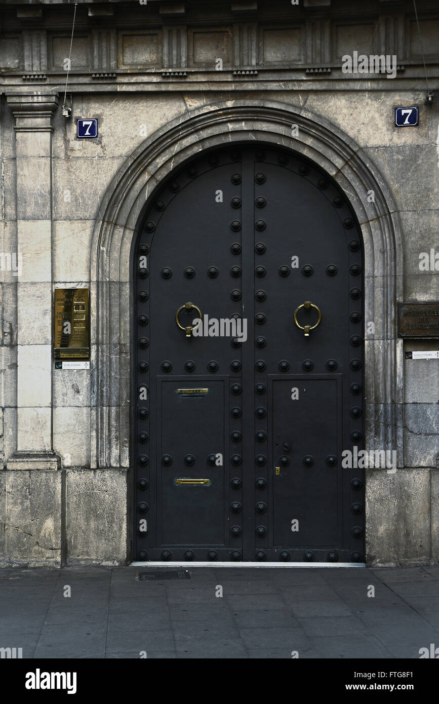 Barcelona, Spanien - 27. Dezember 2015: Tür von Barcelona Wax Museum / Museo de Cera de Barcelona Stockfoto