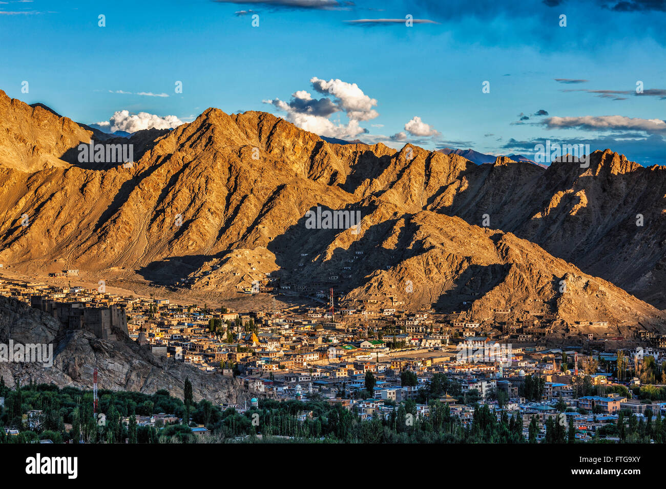 Luftaufnahme der Stadt Leh in Ladakh Stockfoto