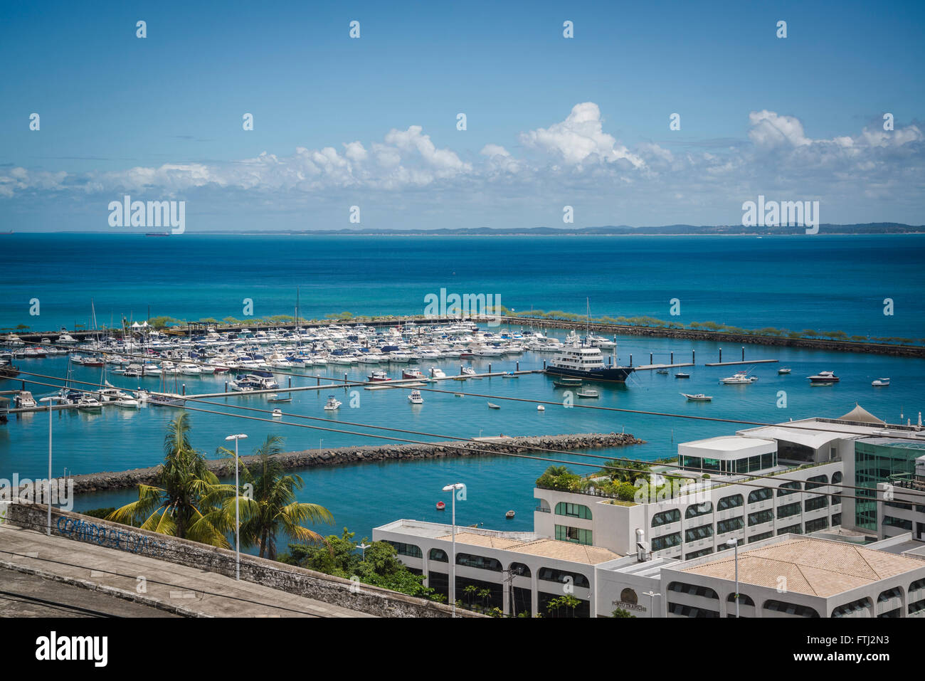 Blick auf die Unterstadt mit der Marina, Salvador, Bahia, Brasilien Stockfoto