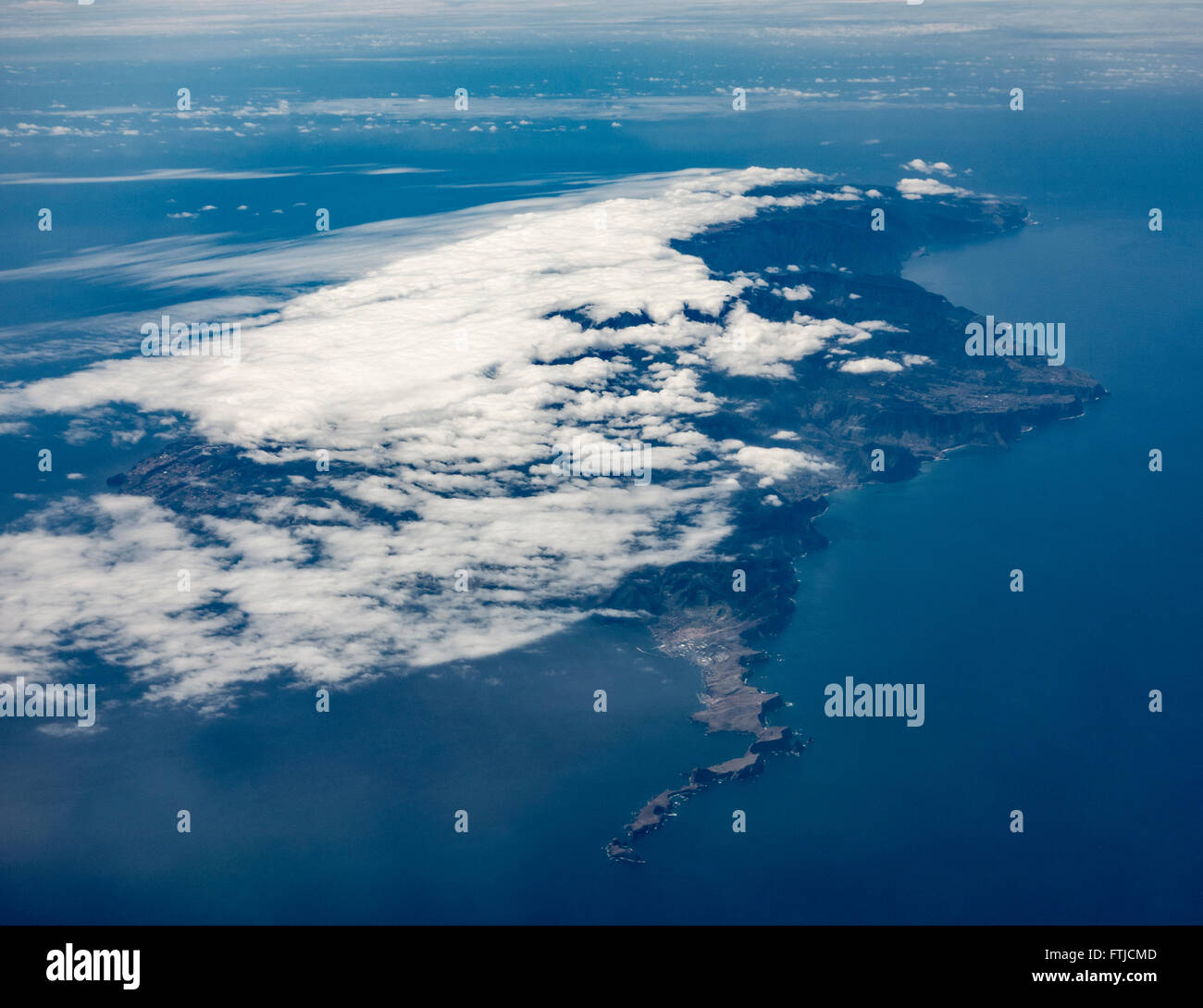 Luftaufnahme der Insel Madeira im Atlantischen Ozean. Stockfoto