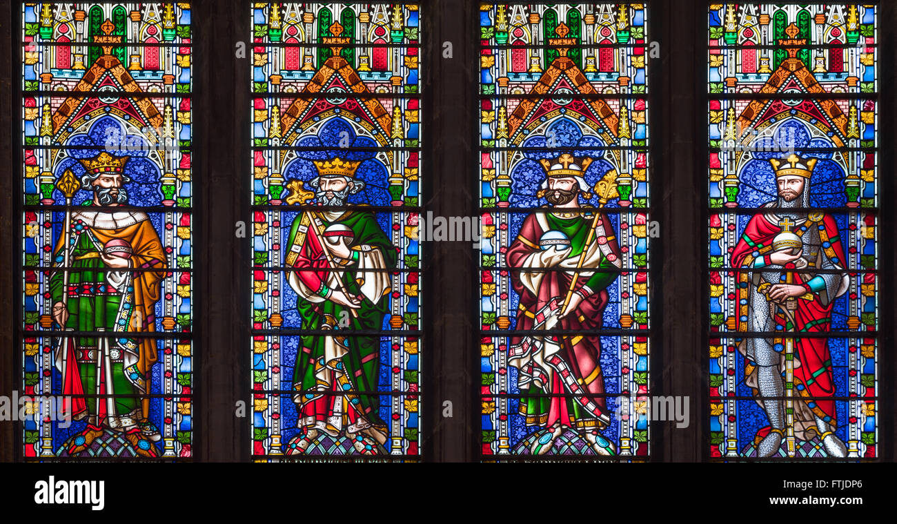 Vier Könige von England, wie dargestellt in ein Glasfenster in der Kathedrale in Ely, England (dem Jahr 1083). Stockfoto