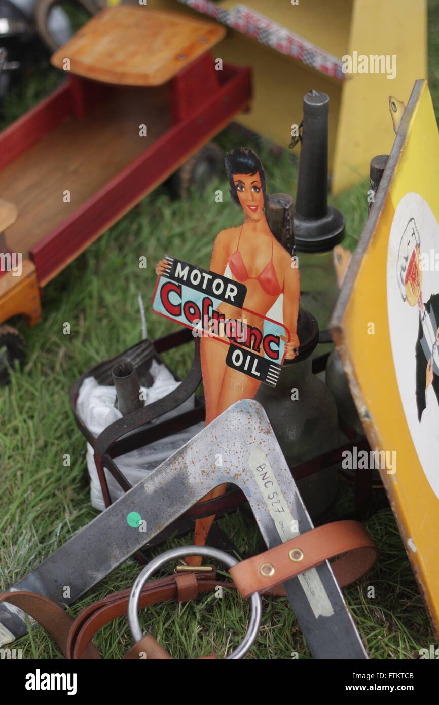 Vintage Werbeschild für Motoröl bei Beaulieu Autojumble Stockfoto