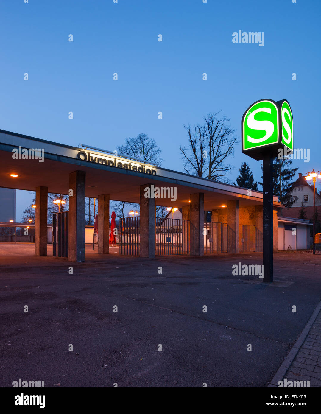 Die Berliner S-Bahn Station Olympiastadion (Olympiastadion) Stockfoto