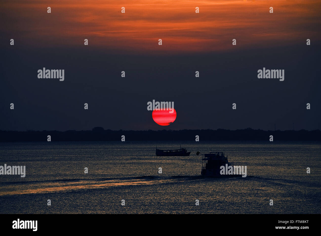 Bei Sonnenuntergang über die Bucht von der Stadt Belem Guajara Stockfoto