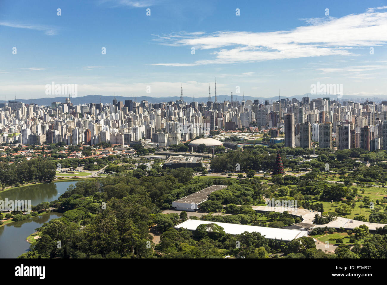 Ibirapuera Park - Luftbild - Ibirapuera Gymnasium Stockfoto