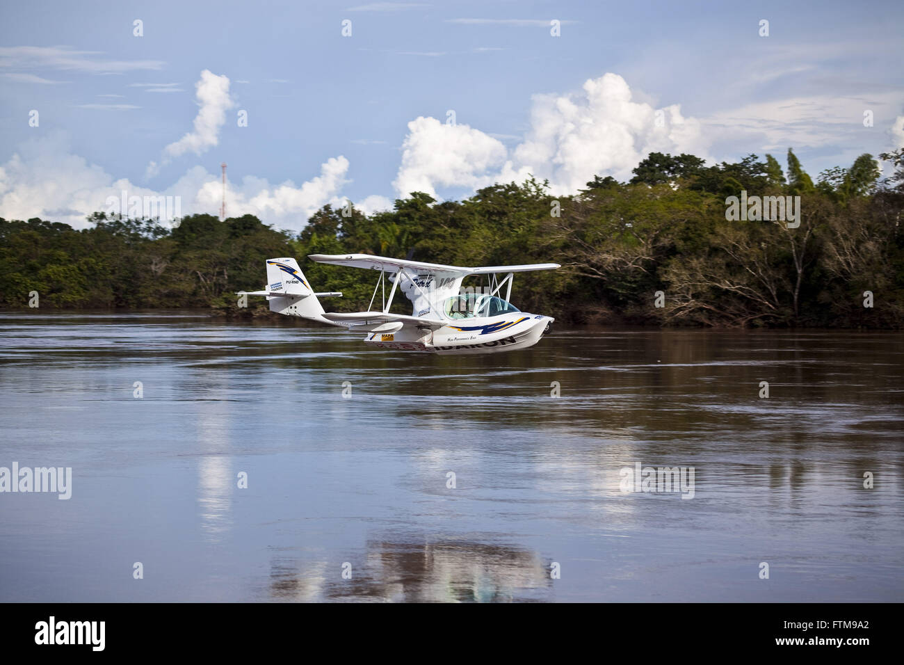 Wasserflugzeug - Landung in Rio Guapore Stockfoto