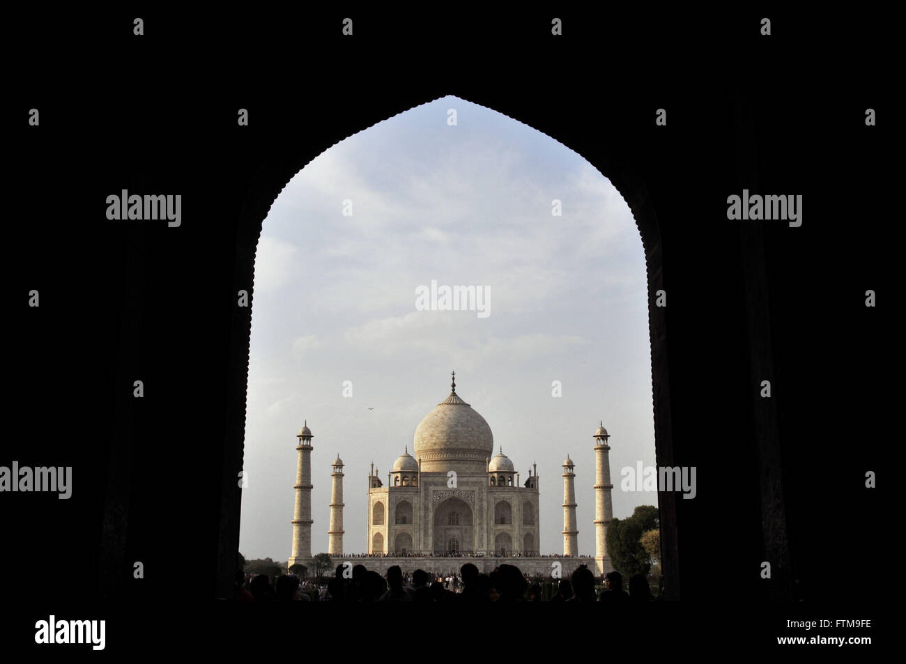 Taj Mahal-Mausoleum - Bau des siebzehnten Jahrhunderts weißen Marmors von Kaiser Shah Jahan Stockfoto