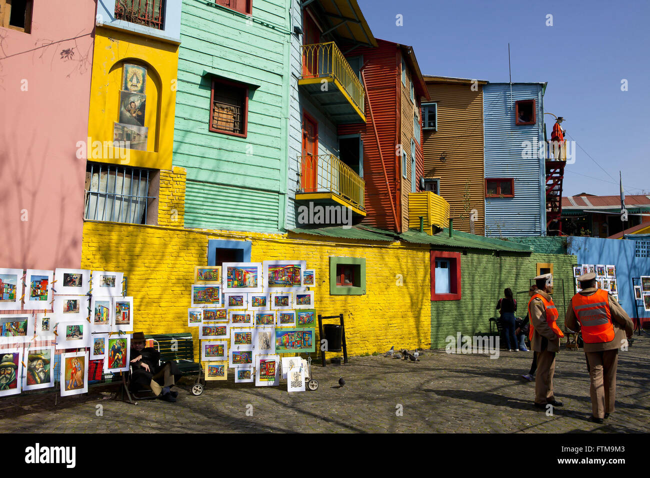 Handwerkermarkt in Caminito Street - Museum unter freiem Himmel - La Boca Nachbarschaft Stockfoto