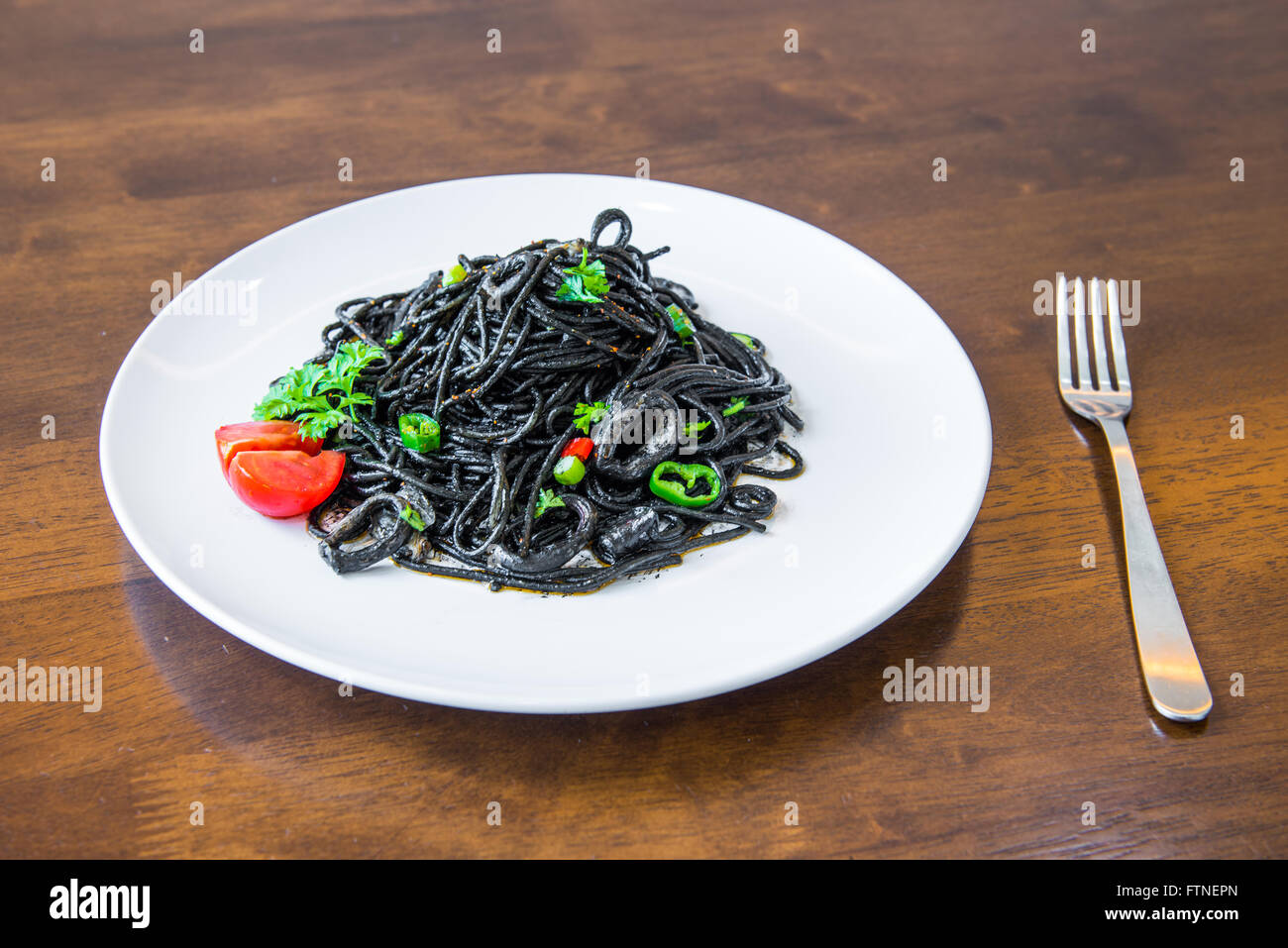 Pasta mit Tintenfisch und Meeresfrüchte Stockfoto