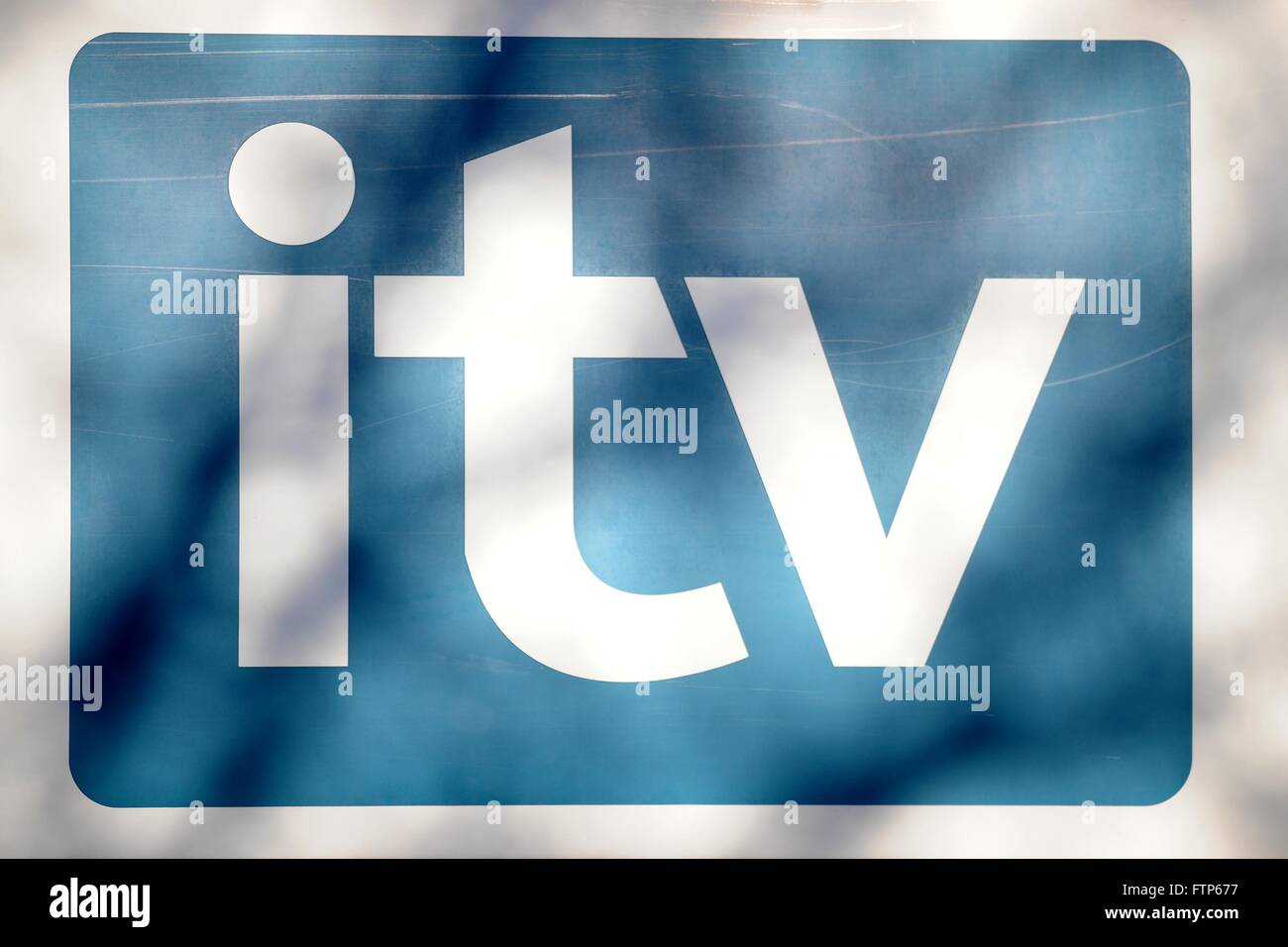 ITV Nachrichten regional TV Satellit van LKW. Stockfoto
