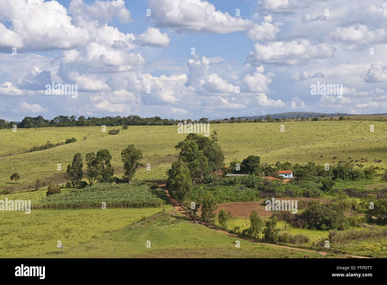 Kleines Hotel in einer ländlichen Gegend in der Sierra Pombeiro Stockfoto