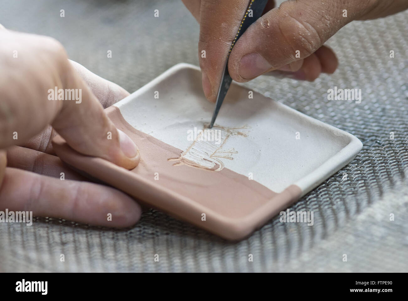 Handwerker-Stück auf Ceramica Serra da Capybara Stockfoto