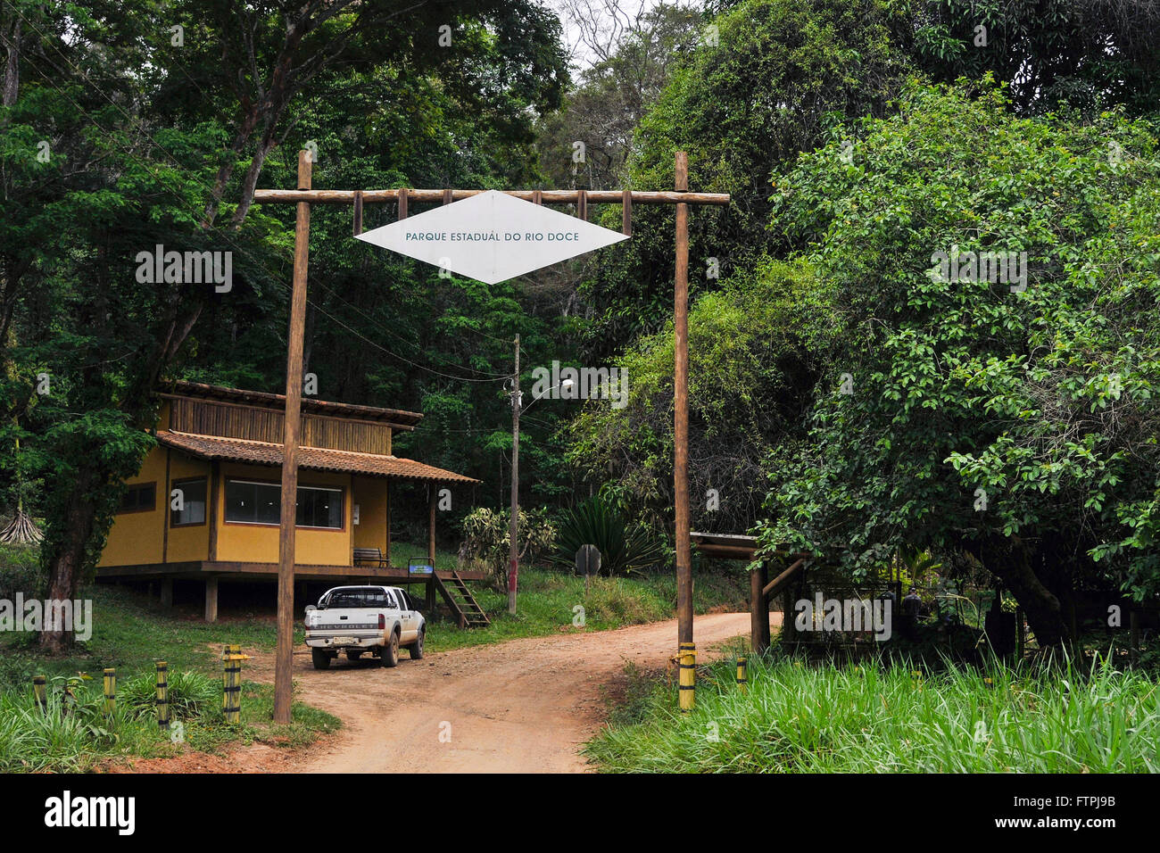 Nebeneingang des Rio Doce State Park Stockfoto