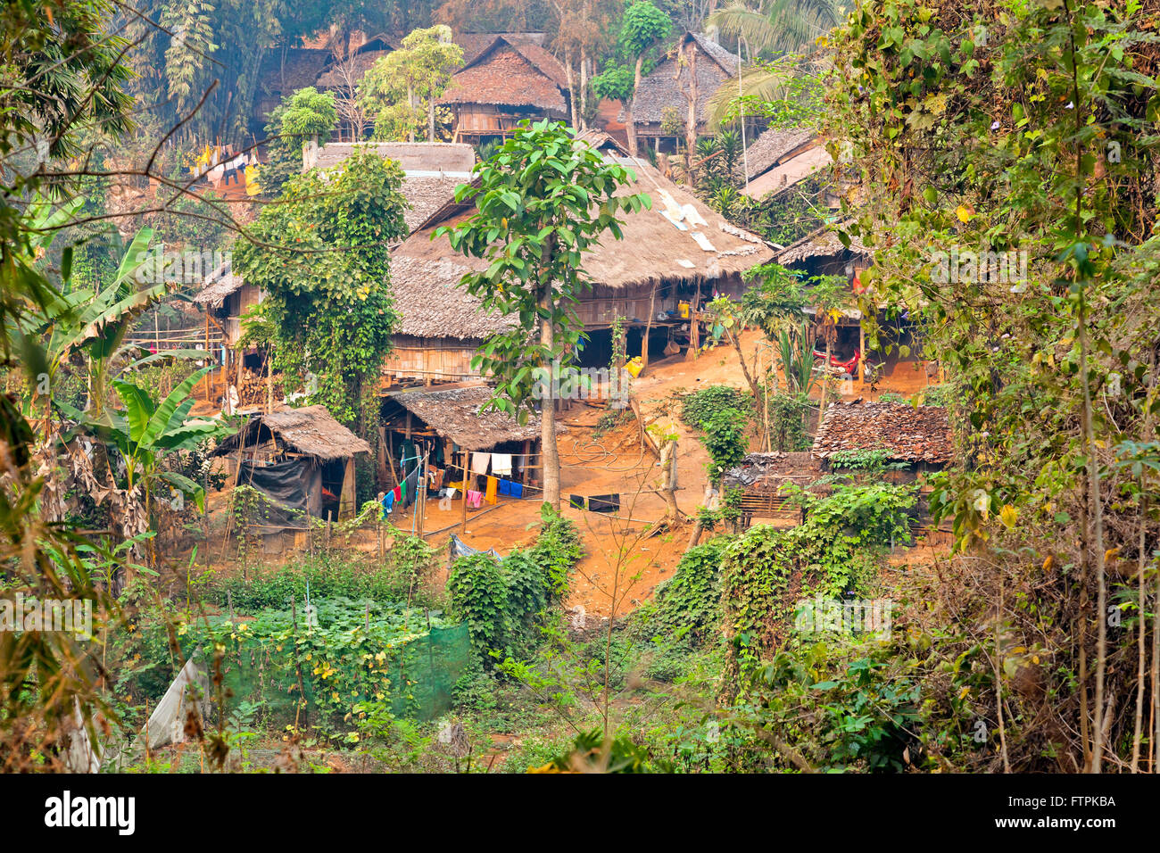 Das Dorf Longneck Leute und Hill Tribe von Nord-Thailand die Langhals-Menschen in Palong Dorf Stockfoto