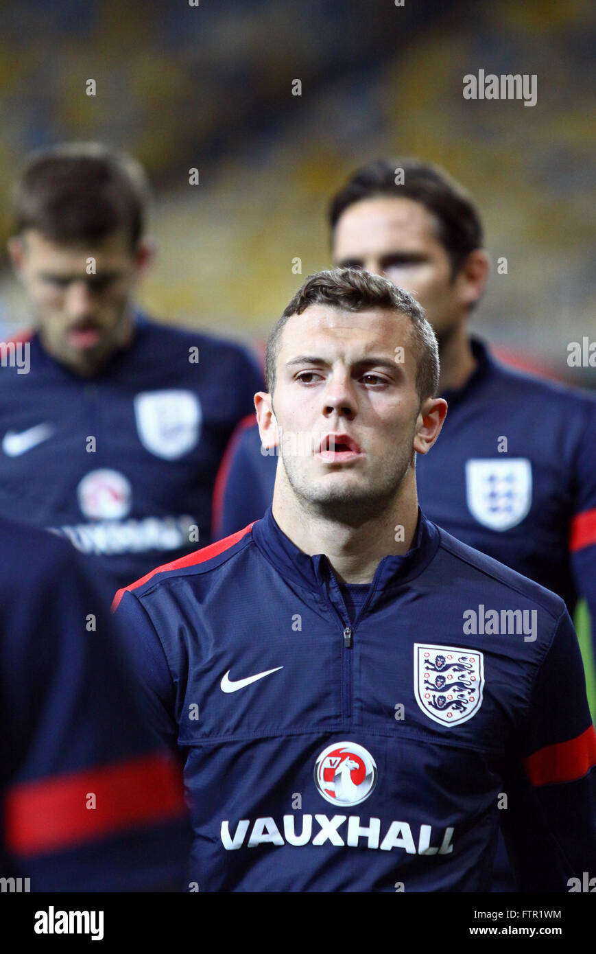 Kiew, UKRAINE - 9. September 2013: Jack Wilshere England läuft während der Trainingseinheit im NSC Olympiastadion vor FIFA WM 2014 Qualifikation Spiel gegen die Ukraine Stockfoto