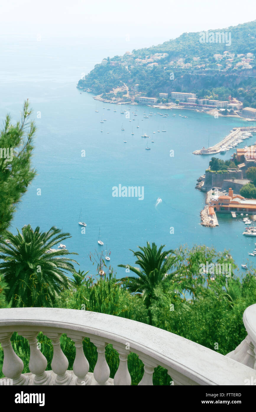 Monaco-Küsten-Blick von oben Stockfoto