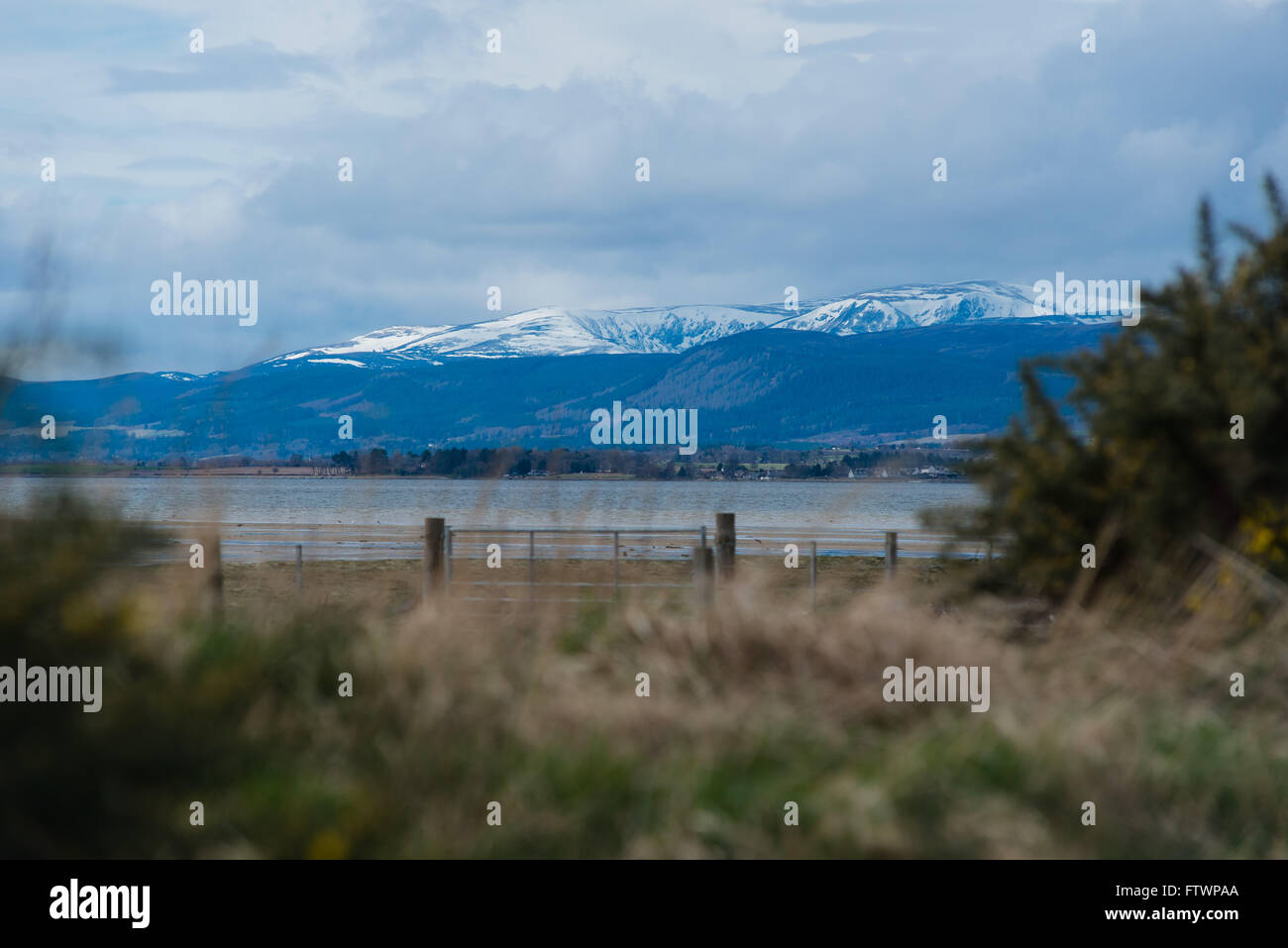 Blick auf Berge von Nigg mit Schnee Stockfoto